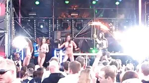 Дребничко видео със секси Клара Тринити от porno seks klipove Tiny4K