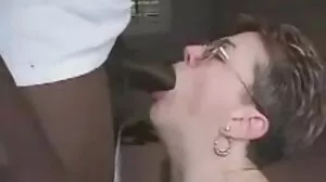 Сцена с масаж с красивата Алисън Рей и Криси Лин от Mile High porno klipove bg Media