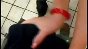 Орален филм с красивата Гуен porno sex klipove Вишъс и Изабела Найс от All Anal