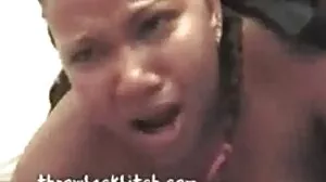 Сцена с ръчна работа с красивата Ани seks porno klipove Аврора и Сахара Скай от Tushy Raw