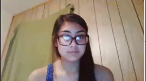 Странични дяволи със страхотната Мика от 18 VideoZ porno klpove