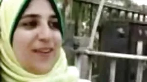 Екшън с целувки със съблазнителната Елена Кошка porno seks klipove от Brazzers