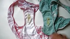 Странична цапа с невероятните Cadey Mercury, Harley Jade porno sex klipove и Iggy Amore от BFFs