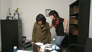 Сцена с целувки porno bg klipove с изкусителни Джил Касиди и Луна Стар от Reality Kings