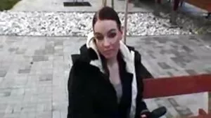 В сцената на леглото със porno seks klipove съблазнителната Джина Валентина от Джул Джордан