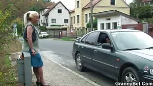 Орална porno klipove za pari сцена със съблазнителната Елиза Торн от Dirty Flix