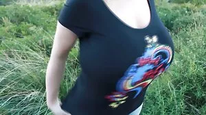 Порно с дълбоко гърло със секси Куин Уайлд от porno klipove bg Naughty America