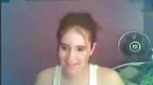 Хенджоб екшън с горещата Виктория porno klipove bg Вон от Naughty America