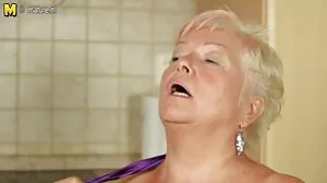 Филм за дълга коса с префект Аматьор от Adult Prime balgarski porno klipove