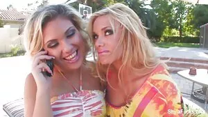 Кучешка сцена със секси Тейлър Лий от Scoreland besplatno porno klipove